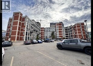 Building Photo - 410 King St W