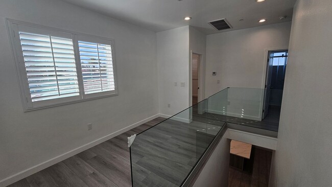 Foto del edificio - Newly Built Modern Home in Rosemead, CA