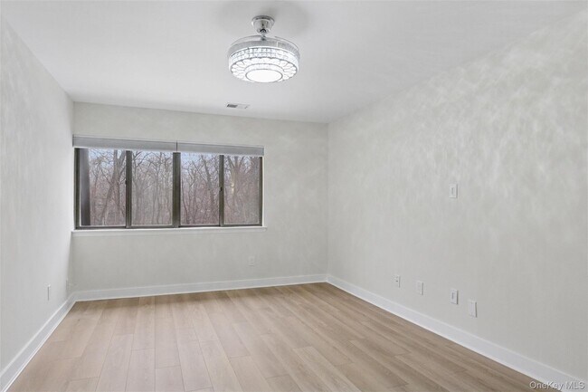 Foto del edificio - 70 Pheasant Run