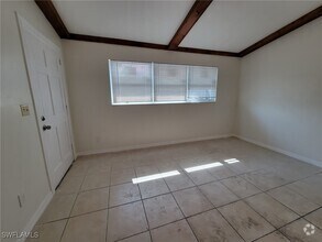 Building Photo - 4730 SW 2nd Ave