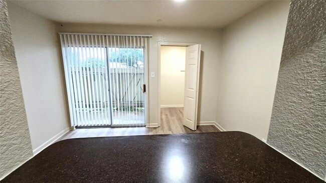 Building Photo - 8100 Creekbend Dr