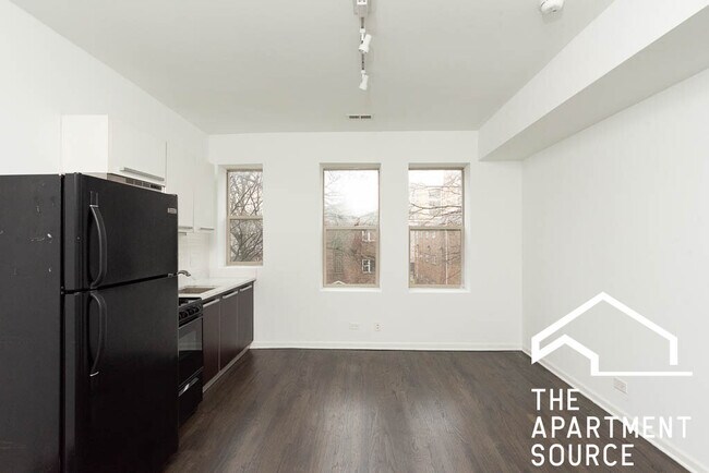 Foto del edificio - 5054 N Winthrop Ave