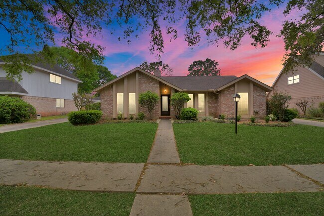 Foto del edificio - 2818 Colonial Dr