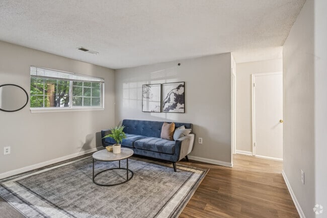 Building Photo - 2430 Kenridge Pkwy