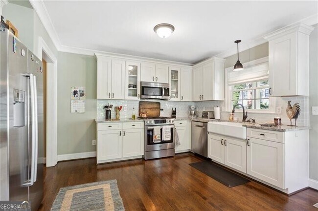 Foto del edificio - 253 N Forest Ave NE