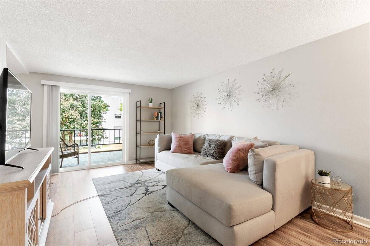 Foto principal - 2375 S Linden Ct