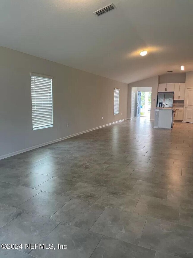 Foto del edificio - 78 Newland Ct