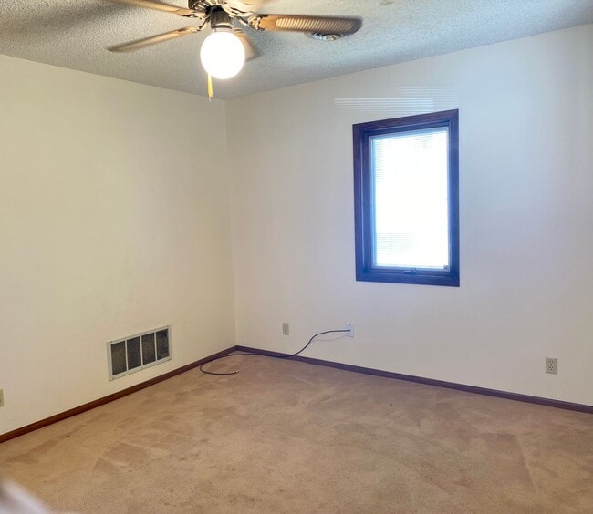 Building Photo - 1403 Avenue C
