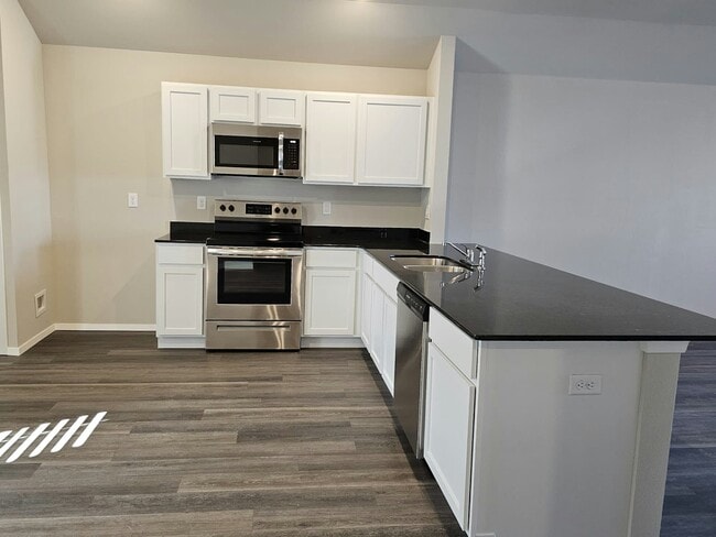 Building Photo - 5451 Eldora Cv