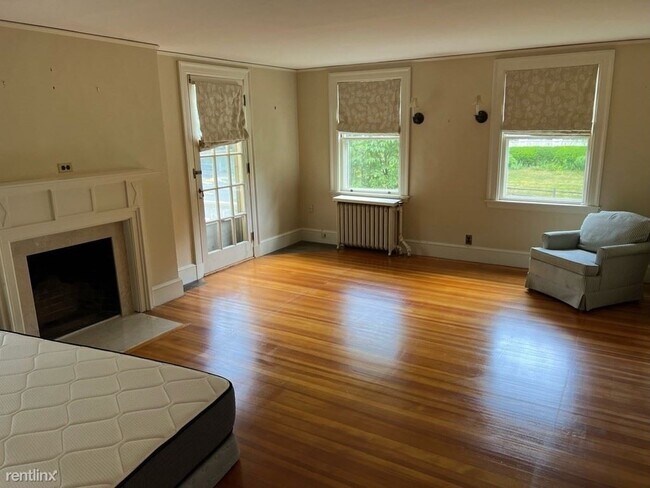 Building Photo - 4 br, 3 bath House - 85 Parker St
