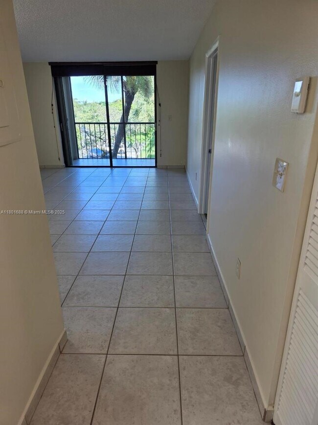 Building Photo - 8025 SW 107th Ave