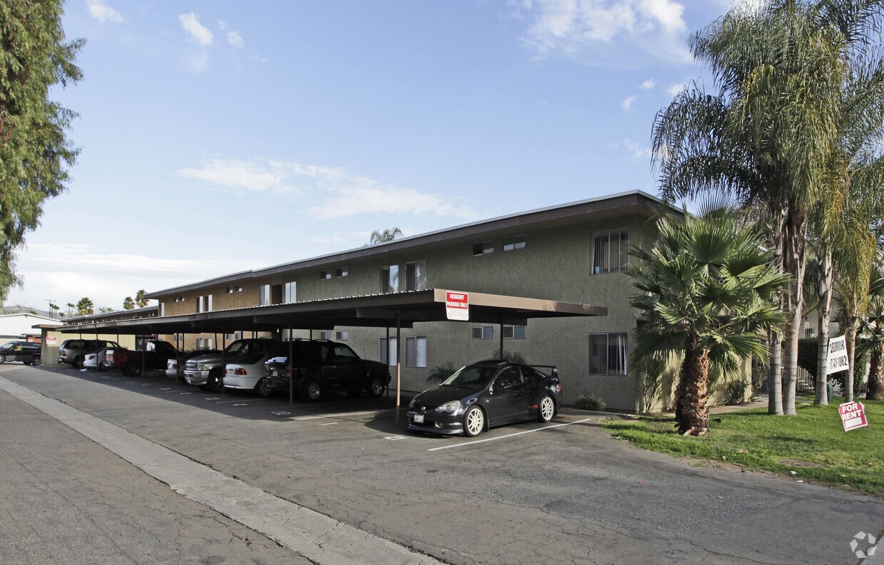 Foto principal - Woodlawn Apartments