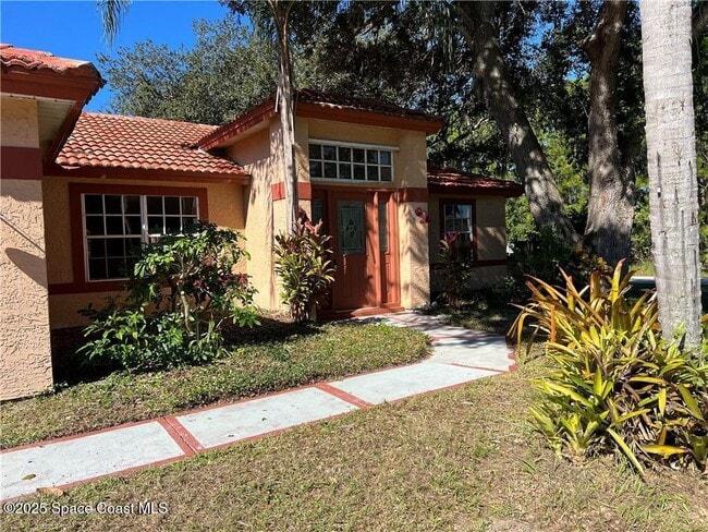 Foto del edificio - 1300 Eldron Blvd SE