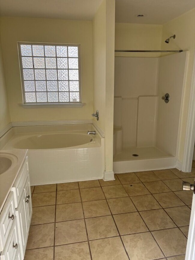 Foto del edificio - Spacious 4BR North Augusta Rental – Move-I...