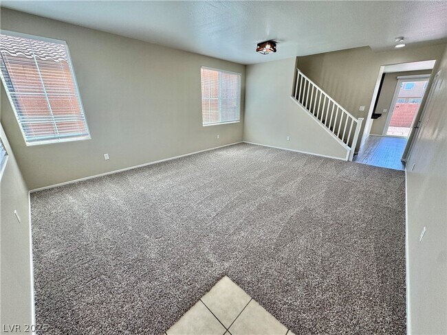 Foto del edificio - 5737 Ingleside St