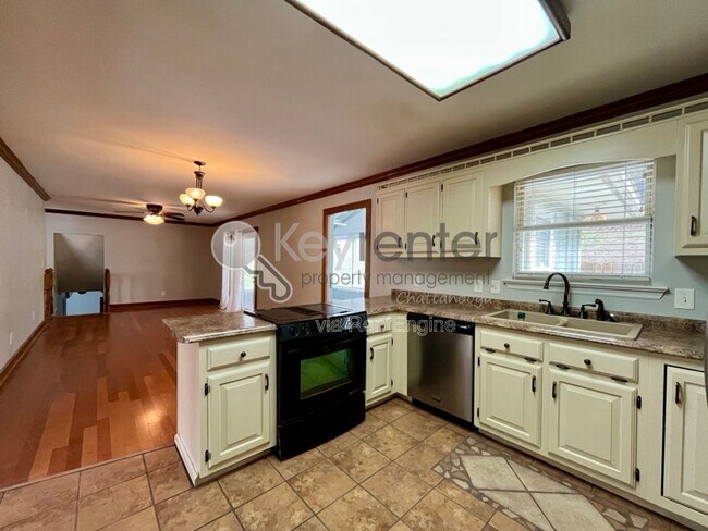 Foto del edificio - 4704 Privateer Rd