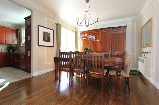 Building Photo - 1875 Pacific Ave