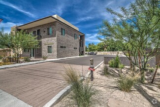 Building Photo - 1037 S Farmer Ave