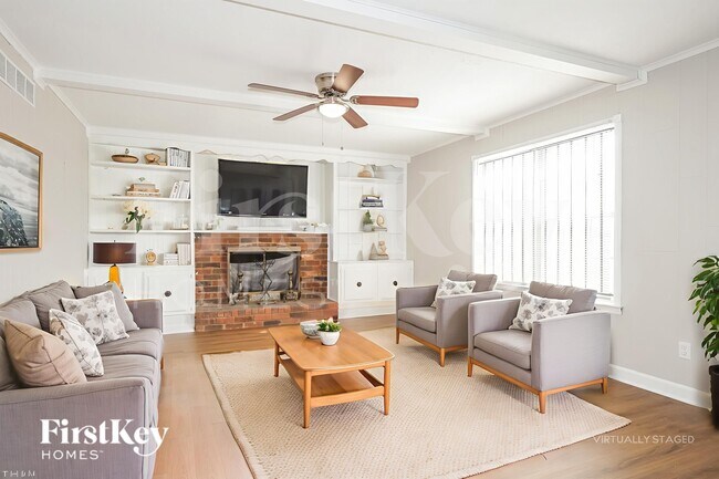 Foto del edificio - 2077 Oakvalley Rd