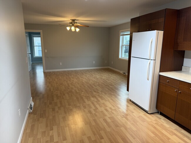 Vista hacia la sala de estar - 279 Saratoga Ave