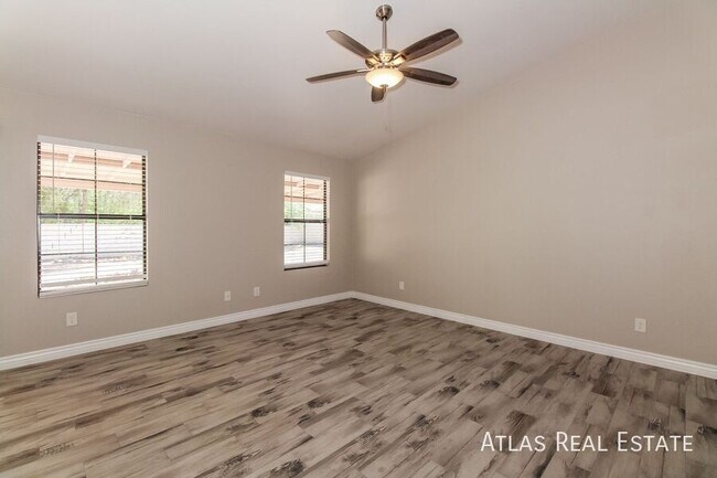 Foto del edificio - 8009 S Carbury Way