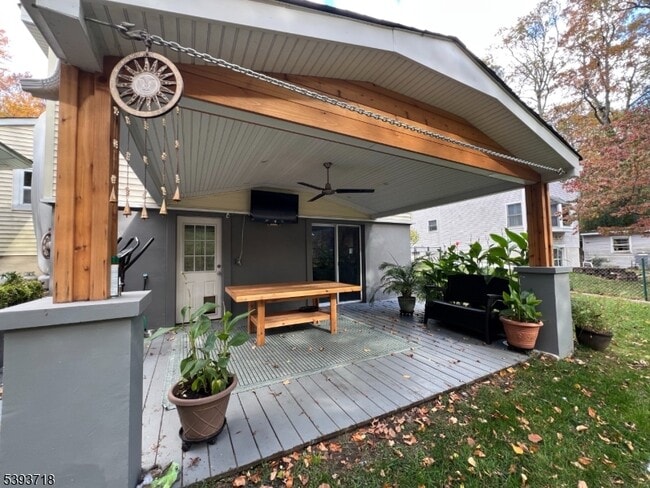 Foto del edificio - 9 Ellen Rd