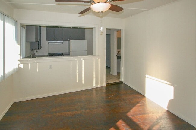 Building Photo - Charming 2 Bedroom/1 Bath in the Heart of North & South Park