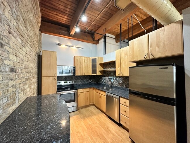 Building Photo - 540 N Lake Shore Dr