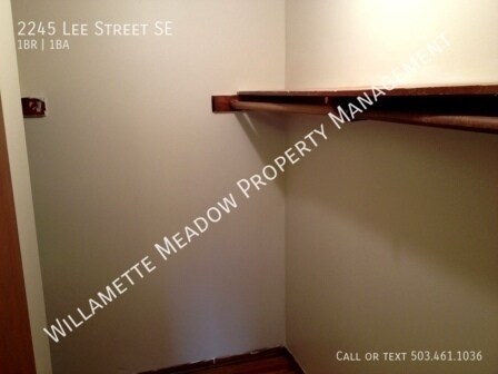 Foto del edificio - 2245 Lee St SE