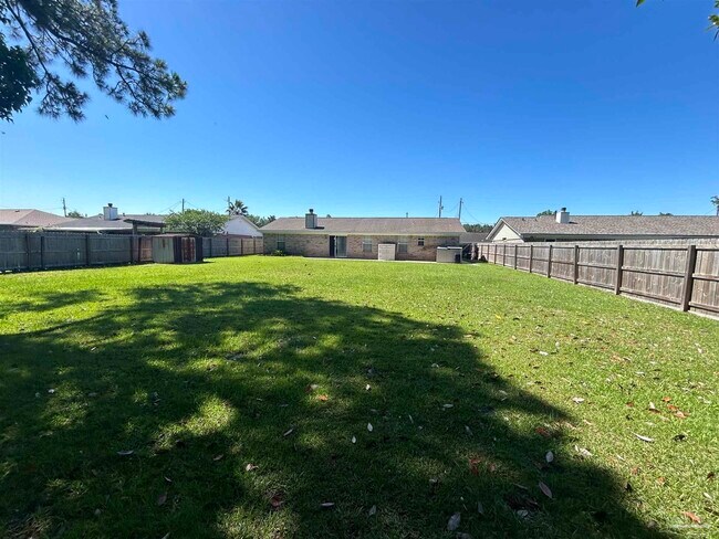 Foto del edificio - 1454 Little Creek Dr