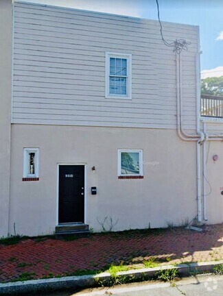 Building Photo - 2500 P St