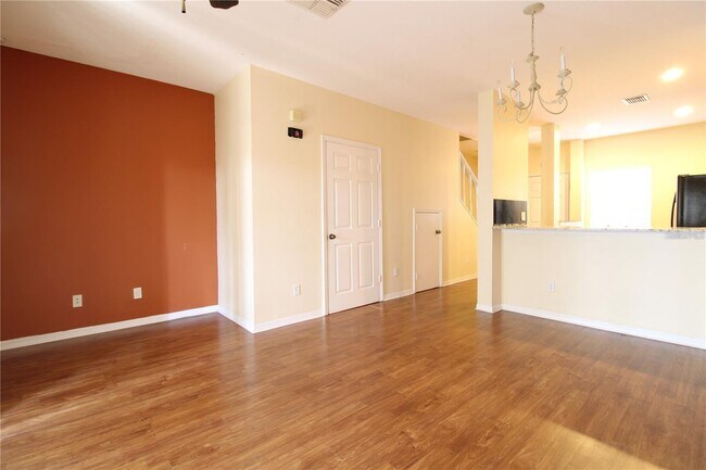 Foto del edificio - 10832 Savannah Wood Ct