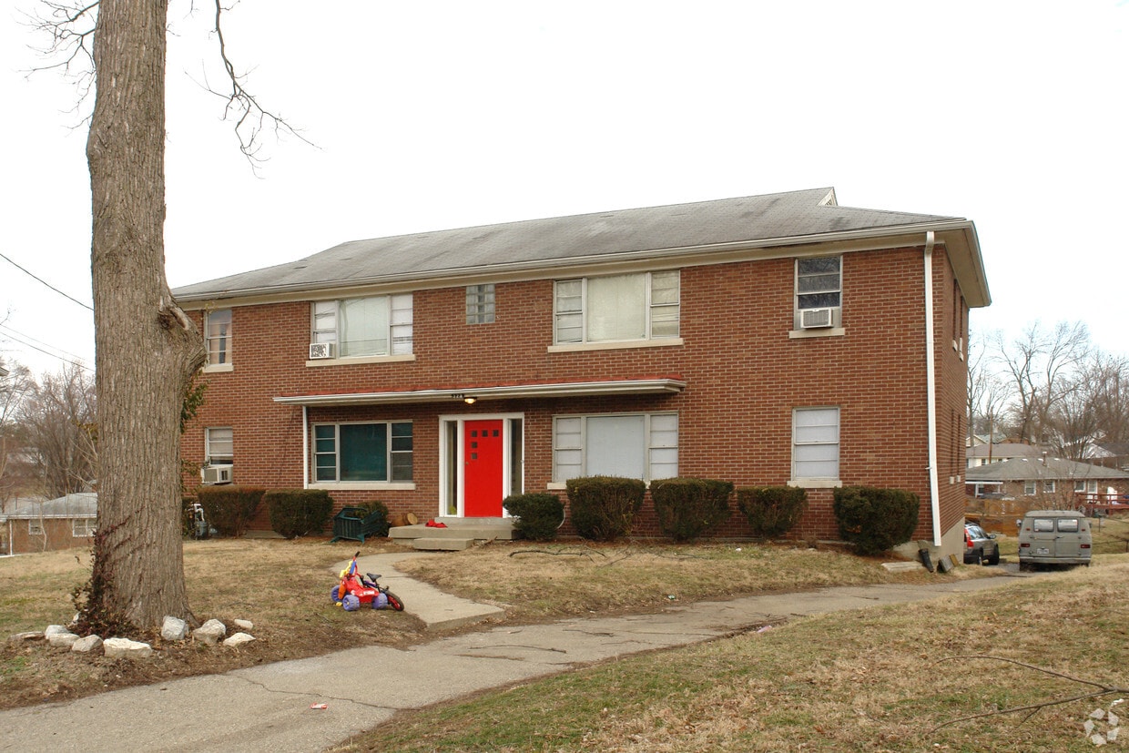Building Photo - 323 Ridgedale Rd