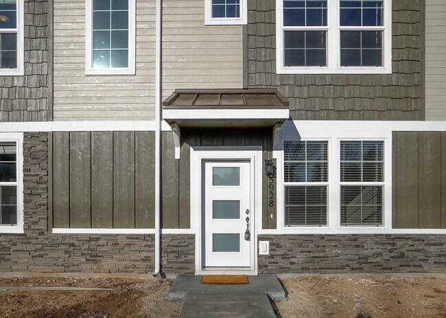 Building Photo - 5928 S Jessenia Ln