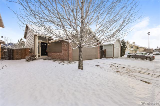 Foto del edificio - 8834 Cloverleaf Cir