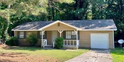 Building Photo - 66 Darwin Dr