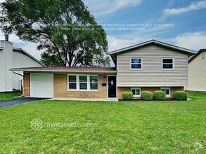 Building Photo - 6899 Meadowbrook Ln