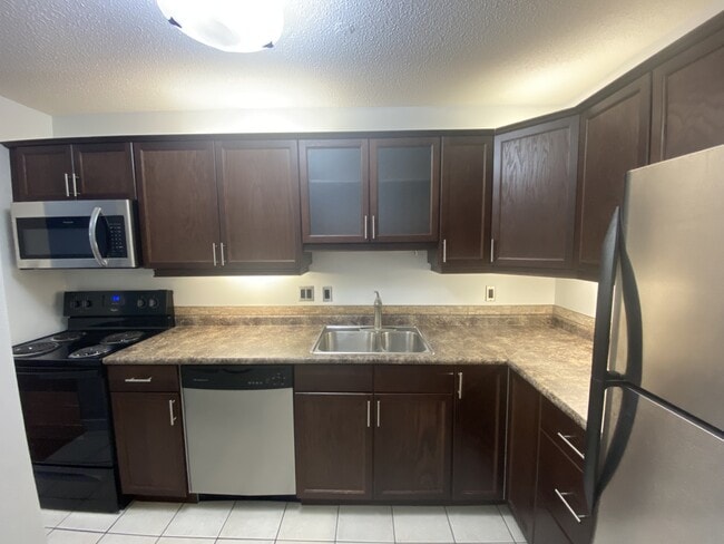 Photo du bâtiment - 245 Kingsmere Blvd