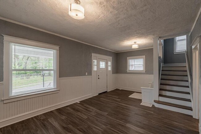 Foto del edificio - 2705 E 35th St