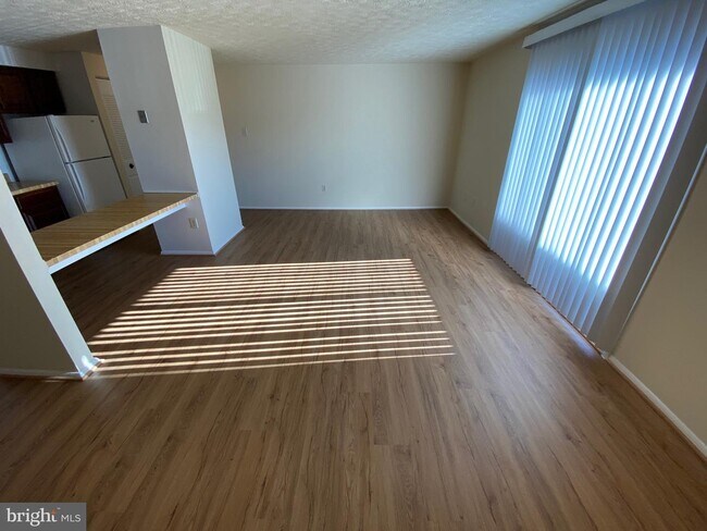 Building Photo - 19617 Gunners Branch Rd