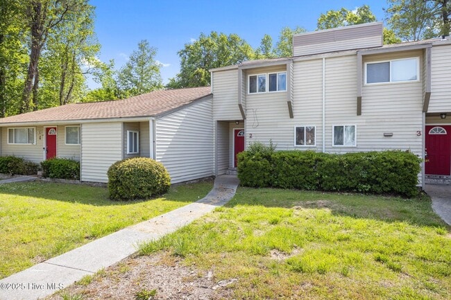 Building Photo - 125 Pirates Rd