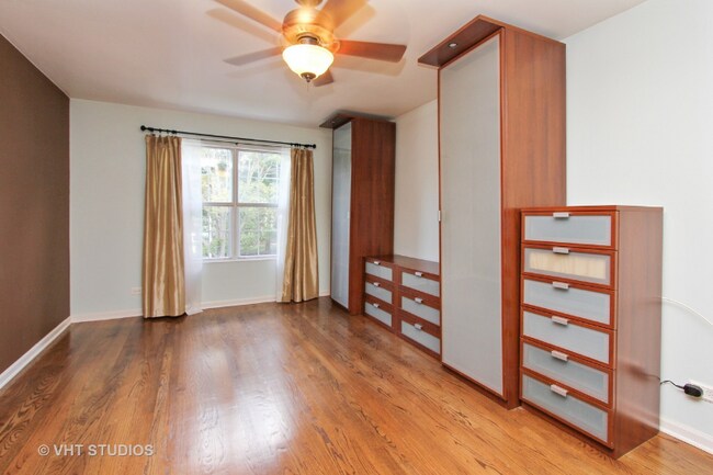 Foto del edificio - 385 Le Parc Cir