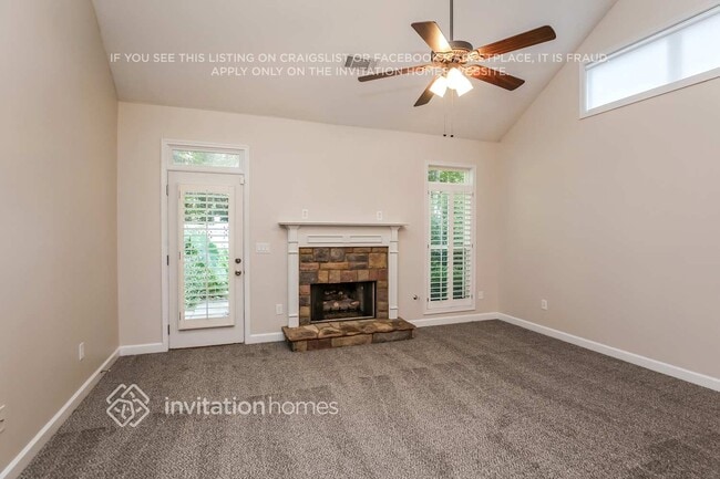 Building Photo - 607 Pringle Dr NE