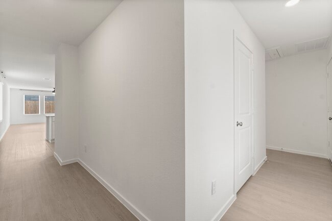 Foto del edificio - 25429 Carnation Ct