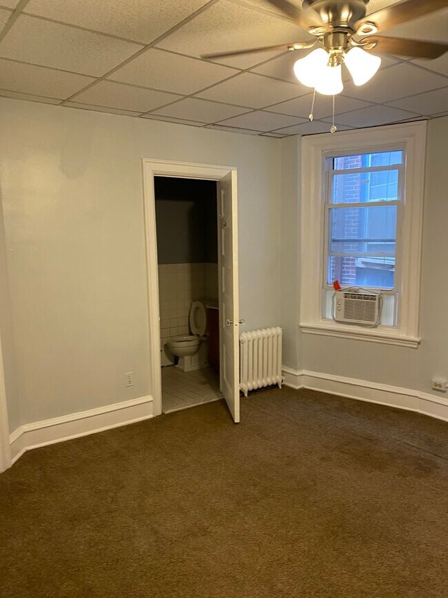 Foto del edificio - 322 S 43rd St