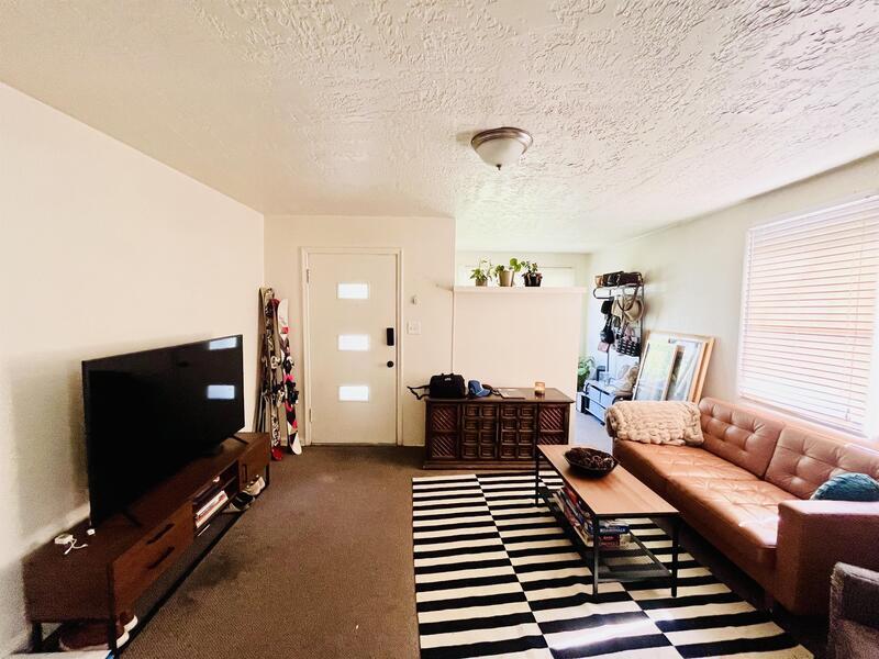 Primary Photo - 225 Kensington Ave