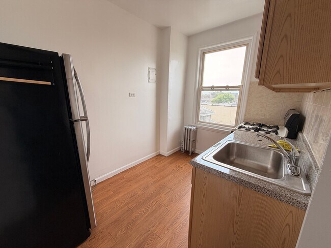 Foto del edificio - 1959 Hobart Ave