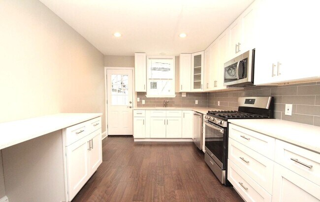 Foto del edificio - Open Concept Point Breeze 3bd/3bth