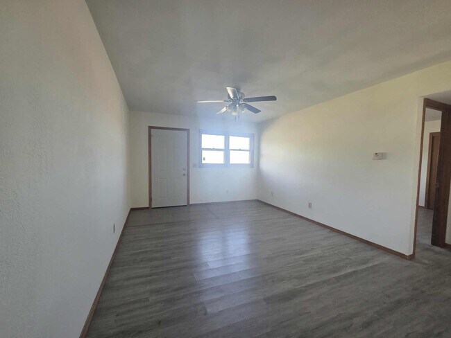 Foto del edificio - Updated duplex for rent!