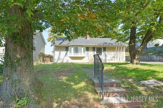 Foto del edificio - 67 Woodland Ave